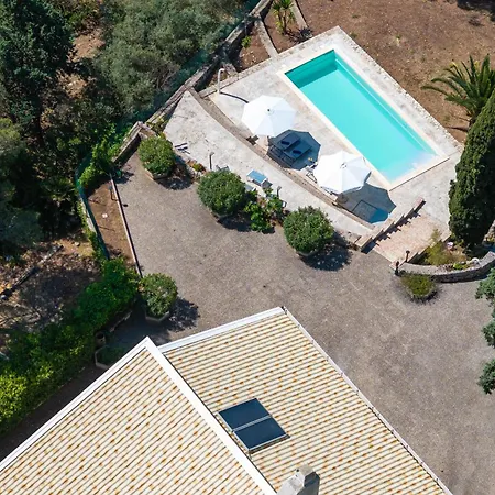 Villa Nerodavola By Posarellivillas